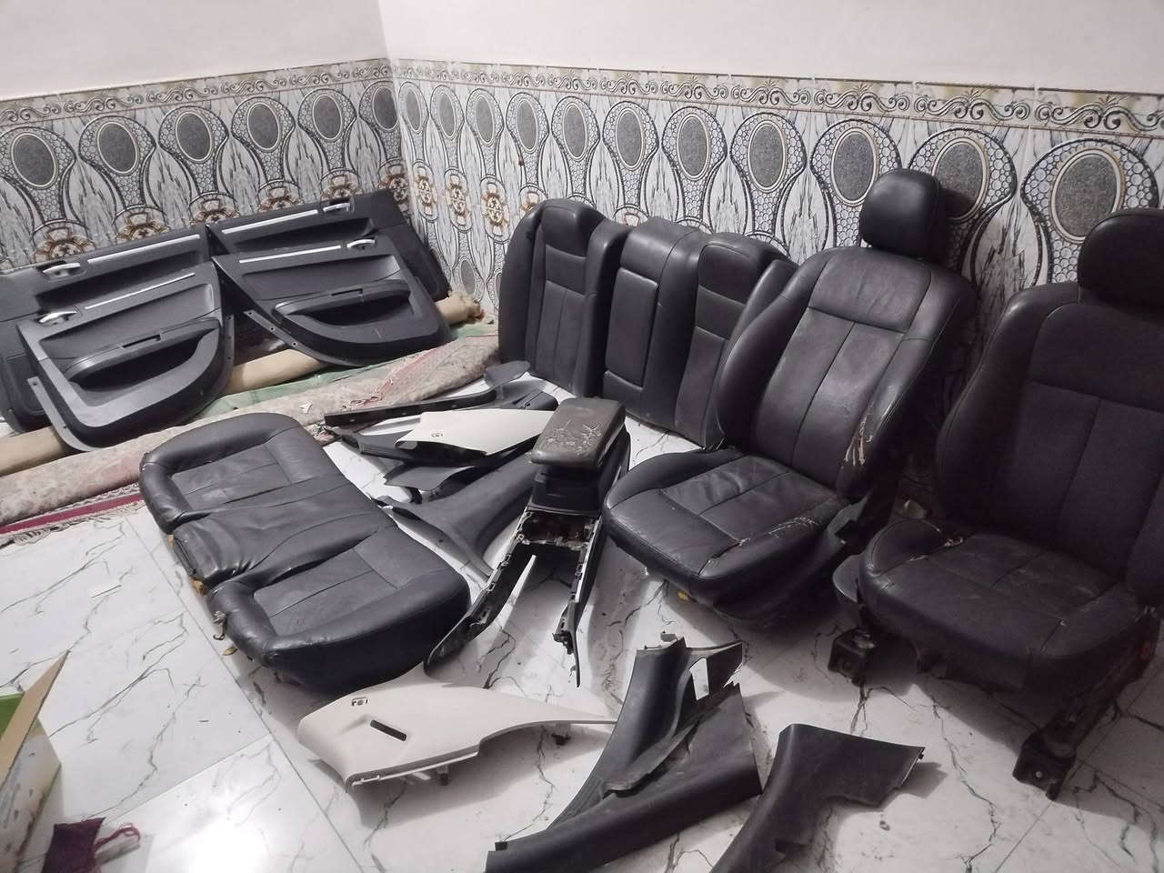 غرفة أوبامه ١٠ كامله كشنات وعضمات و بطاين بيبان حلوات بس كشنات صدر يردن ترتيب للتواصل ***********
