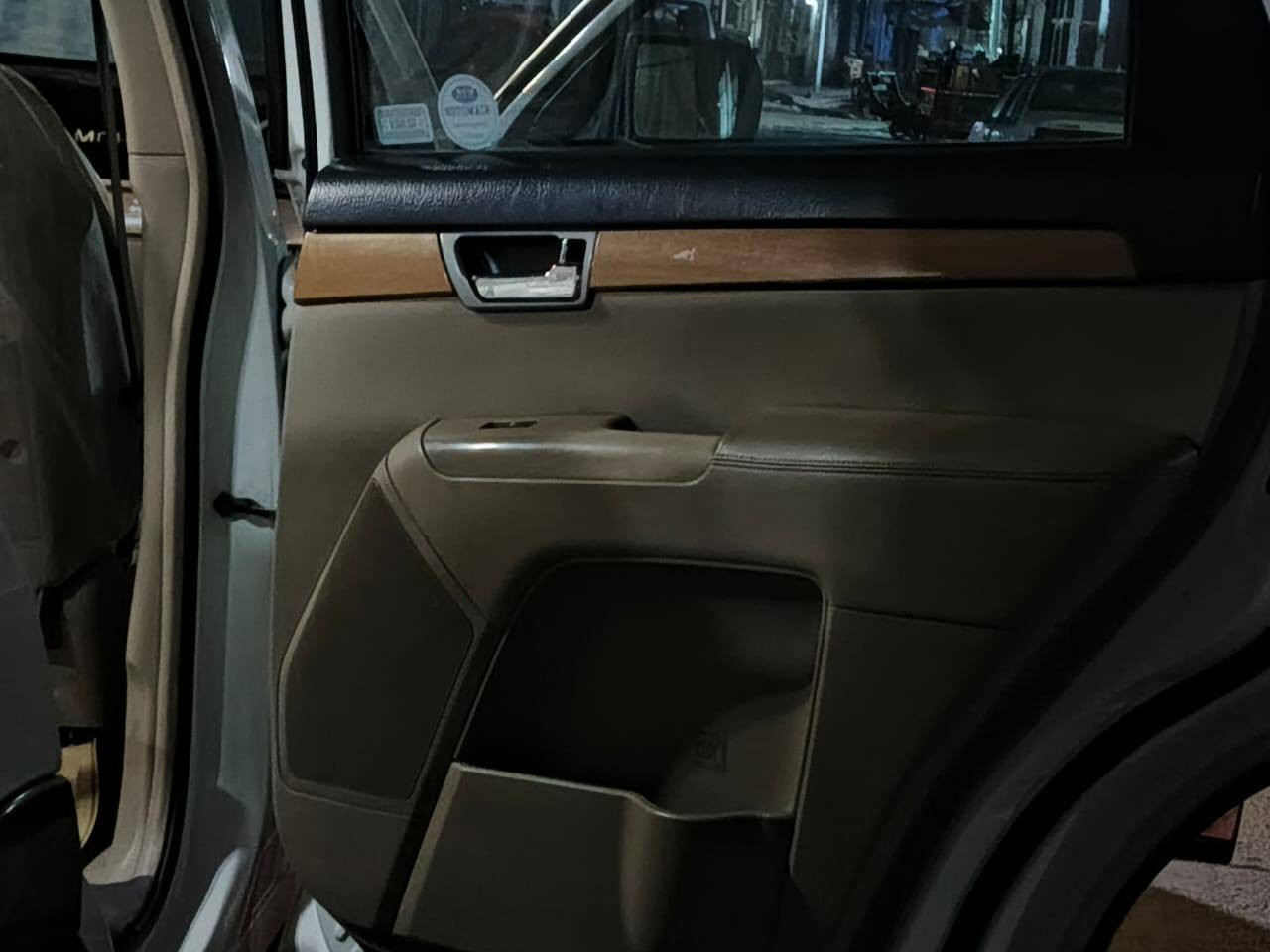 اللهم صلي على محمد وآل محمد
كيا موهافي
موديل 2011
مواصفات فول +منضومه غاز
السعر خاص
الرقم :***********
