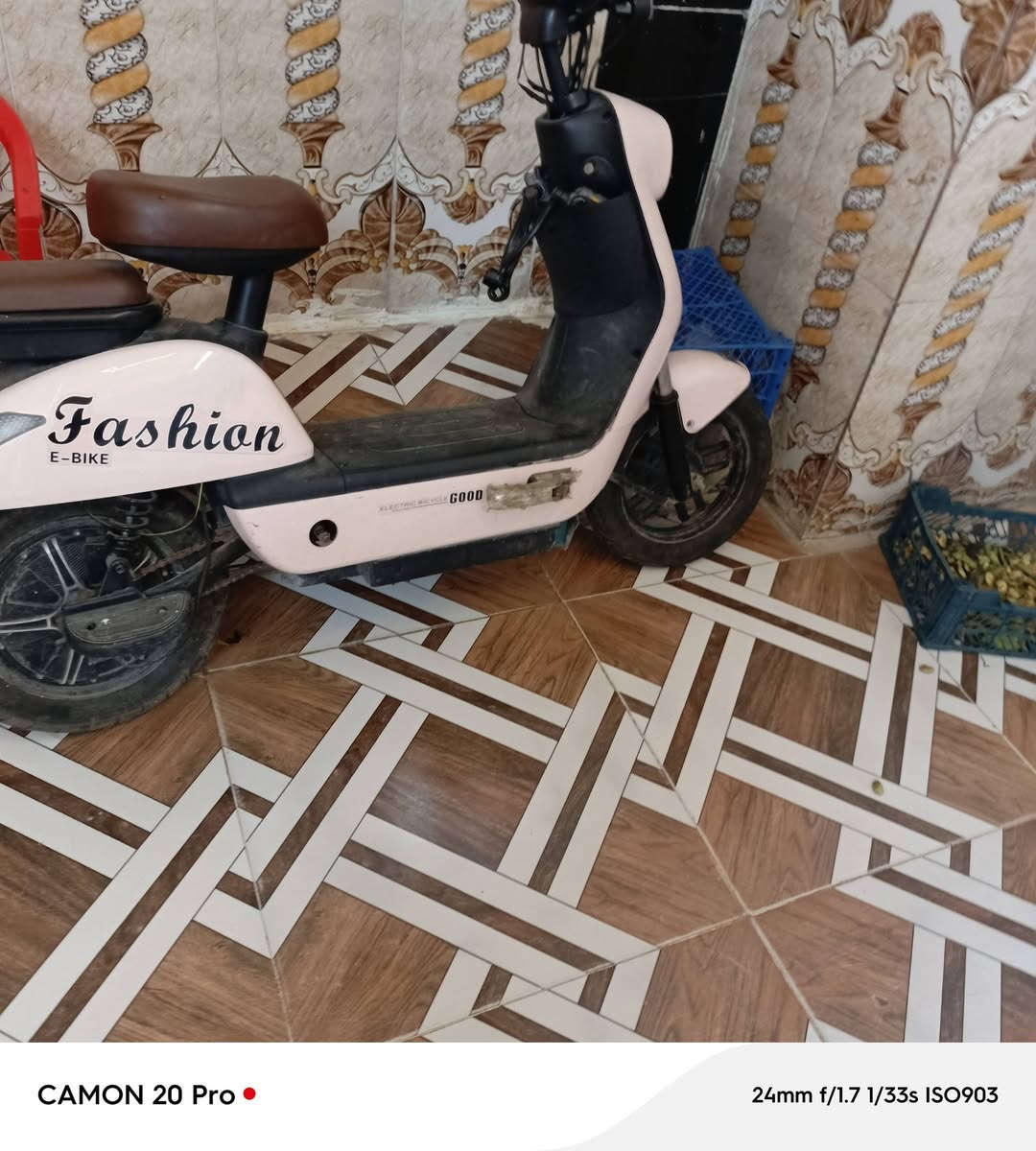 السلام عليكم ماطور عالشحن للبيع يحتاج باتريات السعر 75وبيه مجال اليحب يتفضل ***********
