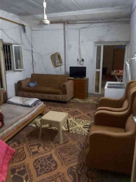 بيت تجاوز منطقة البياع قرب لجان الطبية شارع 13
مساحة 100متر البيت بي غرفتين وصاله ومطبخ وخدمات 

السعر 18 وبي مجال  ***********
