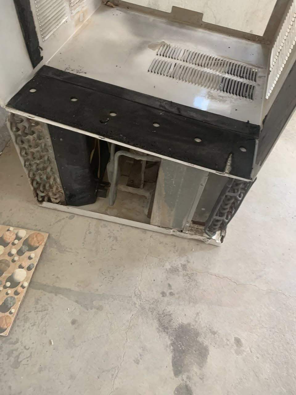 السلام عليكم عندي سبلت. طنين ومكيف طنين للبيع


**إذا كنت صاحب هذا الإعلان وتريد حذفه لأي سبب، رجاءا أرسل رسالة إلى الدعم الفني**