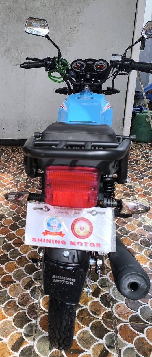 سلام عليكم دراجه  للبيع شاينك موتور اوراق أصولي هاذا رقمي ***********
