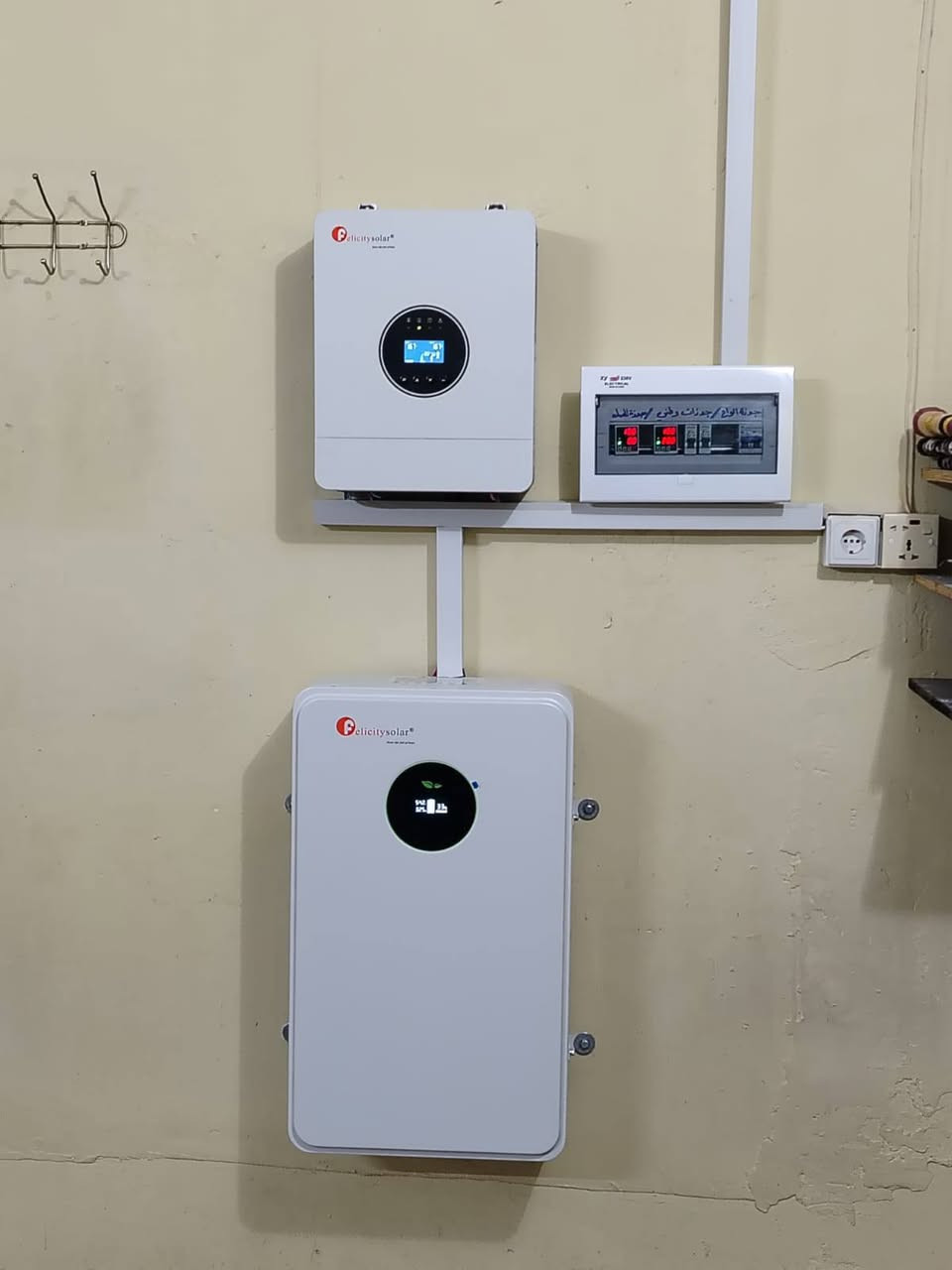 بالنقد او بالاقساط نشدلك منظومتك 🚨🚨🚨

#الطاقه_الشمسيه_ذكاء_في_الاختيار_ونقاء_في_الاثر"""

.................................................................. 
بفضل الله وبحمده قامت كوادر شركتنا (شركة الواثق للطاقة الشمسية) بنصب منظومة طاقة شمسية منزلية لأحد زبائن شركتنا الكرام في #الحصويه
وكانت تفاصيل المنظومة... 
_________________________
1_الواح #ايرا  (625)واط عدد(6)🌞 ضمان (10)سنة 

2_ بطارية ليثيوم #فيلستي   حجم(10)كيلو واط عدد(1)
 🌞ضمان (5)سنة 

3_انفيرتر #فيلستي حجم (6) كيلو واط عدد(1) 🌞 ضمان (1)سنة 

العرض الاقوى تحطيم الاسعار 🔥 🔥 🔥 🔥 🔥 🔥
العرض الاول 🔥 🔥 🔥

القدرة : 15 نهاري و 15 ليلي 
الألواح: 625 واط ضمان عشر سنوات عدد7
البطارية: ليثيوم حجم 15 كيلو ظمان 5 سنة
الانڤيرتر :حجم 6 كيلو ضمان سنة واحدة

العرض الثاني 🔥 🔥 🔥

القدرة : 10 نهاري و 10 ليلي 
الألواح: 625 واط ضمان عشر سنوات عدد 5
البطارية: ليثيوم حجم 10 كيلو ظمان خمس سنوات
الانڤيرتر :حجم 6 كيلو ضمان سنة واحدة

العرض الثالث 🔥 🔥 🔥

القدرة : 10 نهاري و 7 ليلي 
الألواح: 625 واط ضمان عشر سنوات عدد5
البطارية: ليثيوم حجم 7.5 كيلو ظمان خمس سنوات
الانڤيرتر : حجم  4 كيلو ضمان سنة واحدة

العرض الرابع 🔥 🔥 🔥

القدرة : 8 نهاري و 5 ليلي 
الألواح: 625 واط ضمان عشر سنوات  عدد 4
البطارية: ليثيوم حجم 5 كيلو ظمان خمس سنوات
الانڤيرتر : حجم 6 كيلو ضمان سنة واحدة

العرض الخامس  🔥 🔥 🔥

القدرة : 6 نهاري و 2.5 ليلي 
الألواح: 625 واط ضمان عشر سنوات  عدد 3
البطارية: ليثيوم حجم 2.5 كيلو ظمان خمس سنوات
الانڤيرتر : حجم 4 كيلو ضمان سنة واحدة
$$$$$$$$$$$$$$$$$$$$$
للحجز و الاستفسار 
حمد جاسم الجميلي
⁨ ￼⁨0782 833 0782⁩
