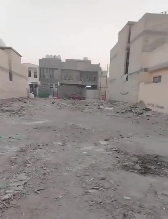 نوع العقار: قطعة أرض زراعية (سند 25).
المساحة: 400 متر انباع 100متر الباقي 300متر 
 الموقع: بغداد، حي الرئاسة - العبيدي،كاع أبو علي الدراجي، على شارع 20 تجاري.
 للتواصل : ***********
