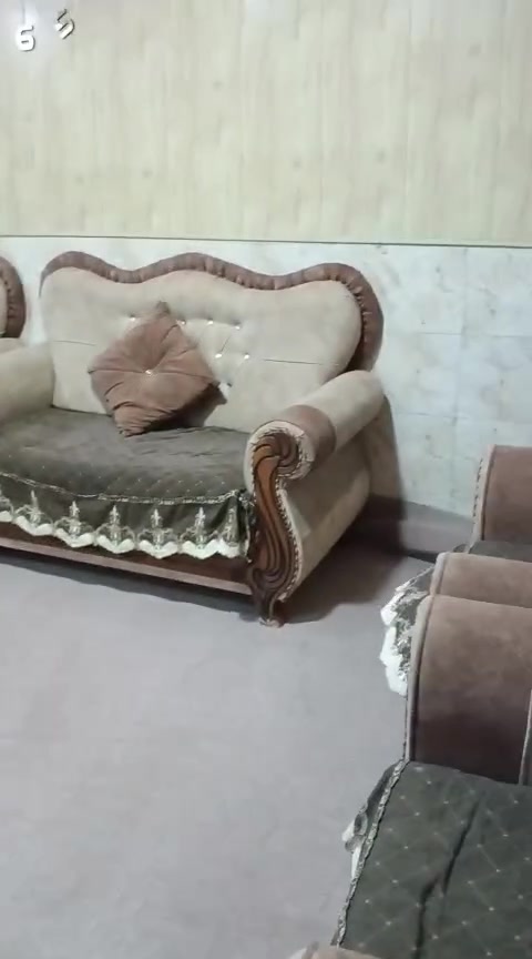 تخم ونص يعني 15 مقعد نضيف جداً سعره 650  مكان كربلاء


**إذا كنت صاحب هذا الإعلان وتريد حذفه لأي سبب، رجاءا أرسل رسالة إلى الدعم الفني**
