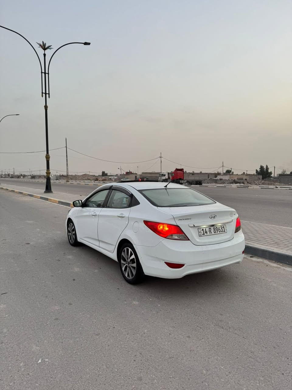 سلام وعليكم شباب هونداي اكسند خليجي مديل 2015 سنويه جديده الغايه 30 فول موصفات مكينه 1600 فول مصفات فتحه شاشه تحكم جهتين مكينه كير كفاله صبغ دوسه فقط باقي مكفول سعر 93 وبيه مجال الطيبين بيع او مراوس العنون بصره مكلف بل نشر الاستفسار ع هاذ رقم ***********
