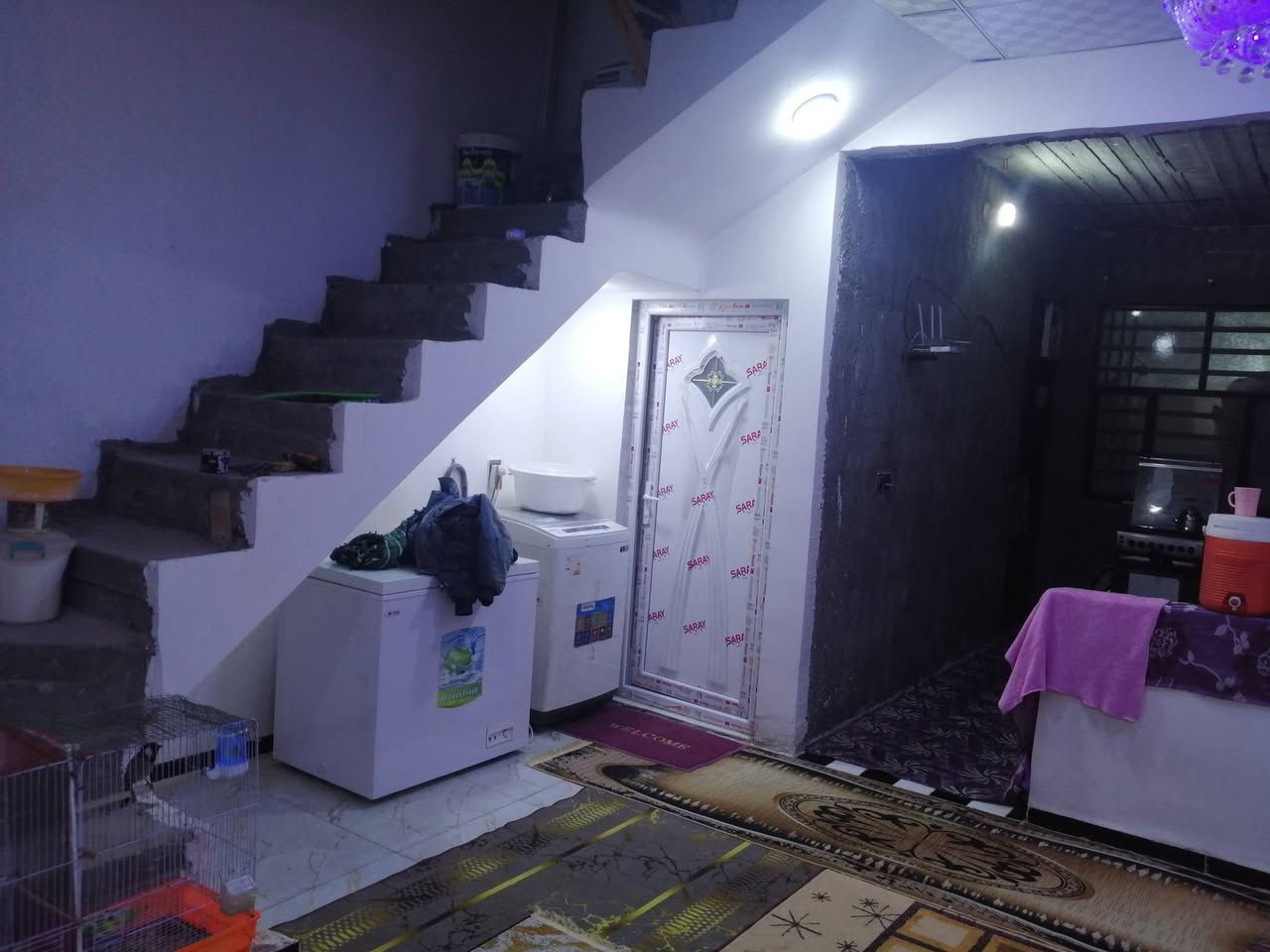 دار للبيع مساحة 100 عرض 5
نزال 20

  يحتوي على غرفه صاله مطبخ تخاريج حديقه بناء بلوك درجه اولئ السقف صب كونكريت  بيت كامل سقوف بورك الرضيه بورسلين كامل ع اخر حبايه عايزه بسم استقبال وتشاريف يرهم مراوس بيت ازغر  العنوان حي ميسان شارع الزوار قرب أسواق الميالي  استفسار ع رقم *********** وات ساب السعر 32
