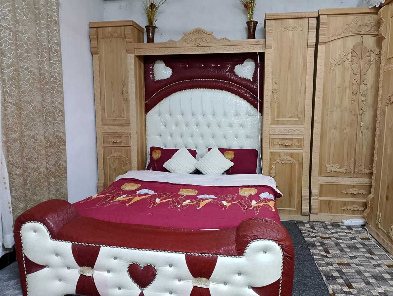 غرفة نوم كامله مابيها اي ضرر مستخدم اقل السنه للاستفسار خاص او ***********📞
