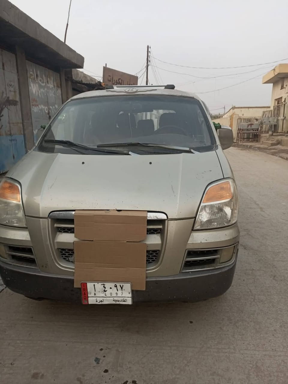 استاركس 8راكب 
رقم قادسيه 
2006
اجره 
كير عادي محرك مفتوح 
للاستفسار أكثر 
***********
