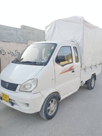 شاحنة 2007 • مكينة أصلية • جير وأكسل أصلي