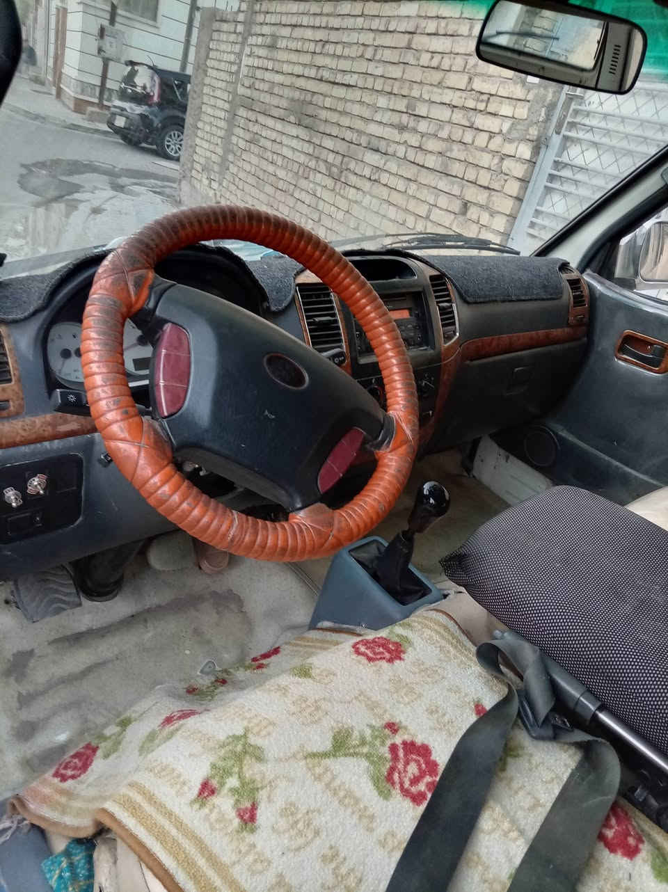 سلام عليكم جنبي شرطيه موديل ١٥ سياره كشر بلادي كير مكينه زيرو تخم تاير رقم تلفون *********** تحويل ثاني يوي تصال صاحب الرقم
