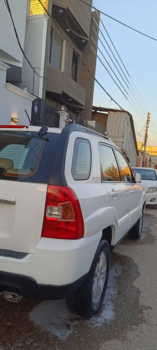 سلام عليكم اخوان كيا سبورتج 2009 رقم اربيل الماني مكفوله كفاله من الصبغ جاهزه مكينه كير حداديه كله جاهز تبريد شغال السياره فتحه كلشي موضح بلصور ومبينه نضافه السياره السعر 118وبيه مجال  العنوان النجف حي الميلاد استفسار ع رقم فقط مكلف بلنشر ‏‪
‏‪0783 690 0036‬‏
