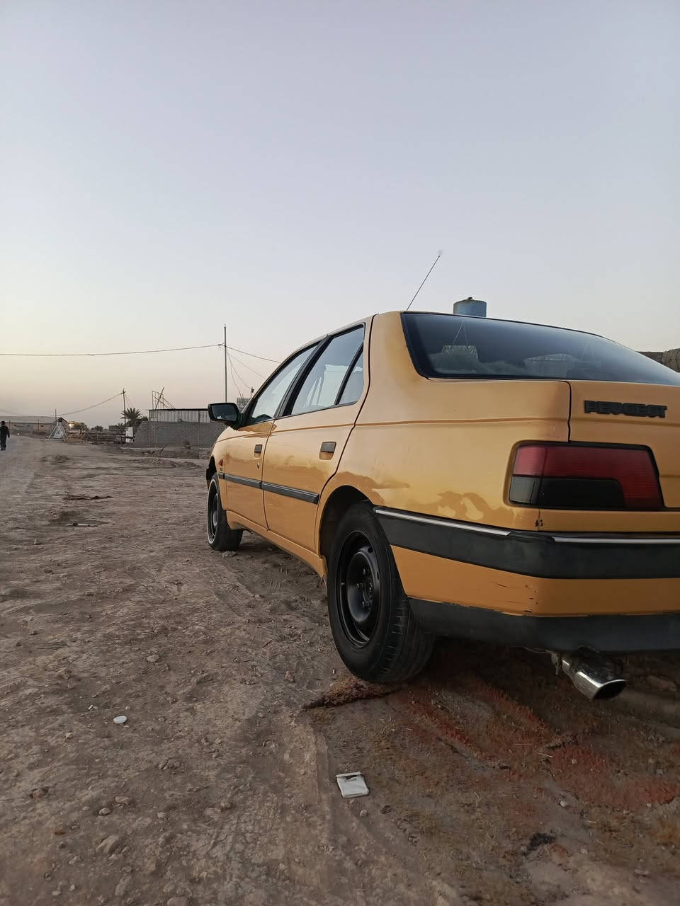 السلام عليكم بيجو 405 مديل 17 دشبول عالي مكينه جديده كير مابيه شي حداديه زينه غرفته بيجيه رقمه نجف مالك يمي كبل مداور  كهربايت كله شغال تايرات زينات ***********/  واتساب بيه  مكاني النحف، كوفه
