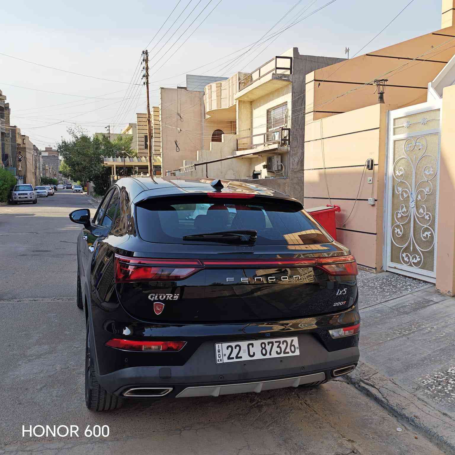 dong feng ix5 sport 2023
سياره جديده وبعدها بضمان الشركه دهن وفلتر من الشركه والتبديل على ايدهم يعني ضمان الشركه 
كير ومحرك ياباني 1500 تيربو 
ثلاث انظمة قياده 
اقتصادي وسبورت واعتيادي 
فول بفئتهه فتحه سقف 
تبريد قطعتين 
فول تحكمات ستيرن 
تثبيت مسار 
اوتو ستوب 
اوتو هولد 
مانع انزلاق 
فول ايرباگ
مود قياده ضد الثلج والامطار 
مود قياده عند المرتفعات 
مود قياده عن المنحدرات 
7 سماعات و6 سبيكرات مع نظام صوتي دولبي 
ستيرن جلد بلاد 
كشنات جلد
بصمة دخول وتشغيل بصمه
شاشة تحكم 11.5 انج 
كل ادوات السياره كاملة سبير وجك والعده  
 عداد المشي :١٧ الف كيلومتر 
مكفولة كفالة عامة 

السعر ١٣٨ ورقه وبيهه مجال 
للاستفسار الاتصال على الرقم
متواجد واتساب
***********
مكان بغداد حي الجهاد
