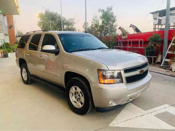 تاهو L.T.Z  2007دوبه يى تازه داغل بوه  قه پات مواسه فات  گيرو مه كينه به شه رت  ده بل و ده بل اكسل به شه رت كاره بايى  وته قه و ره قه ى به شه رت  سه ياره كه ساغ ساغ ساغ موسو براوه به شه رت   چوار تايه ى لوكو له ژيره  كوشن جلد و خه زن و هيته رو كاره بايى  سلايد ئاوينه شه فت و كاره بايى و اشاره ت  فوله سه ياره كه  به ردى گزوزو دارو به ردى به شه رت  گورينه وه شم هه يه به شتك به دلم بيت نرخى ٨٦ گه لاو معامه له كى برايانه  ***********
*********** رانية
