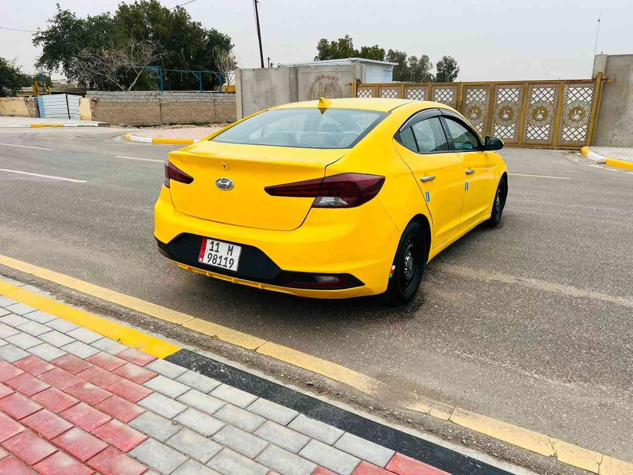 سلام عليكم هونداي النترا موديل 2019 وارد كندي حادثه قبق جنطه بدون دواخل
مكينه وكير وحداديه وطخم تاير وتبريد كفاله عامه 
فول موصفات فتحه تحكم استيرن شاشه حساس خلفي امامي تدفىه كشنات بصمه اشاره ترحيب 
مكينه 2000 لا تنقيص ولا تبخير 
مصفره هيىه وغرمات سنويه 2030 رقم بغداد دولي 
السعر 123 وبيه مجال 
الاستفسار *********** مكان السياره كربلاء بس بيع
