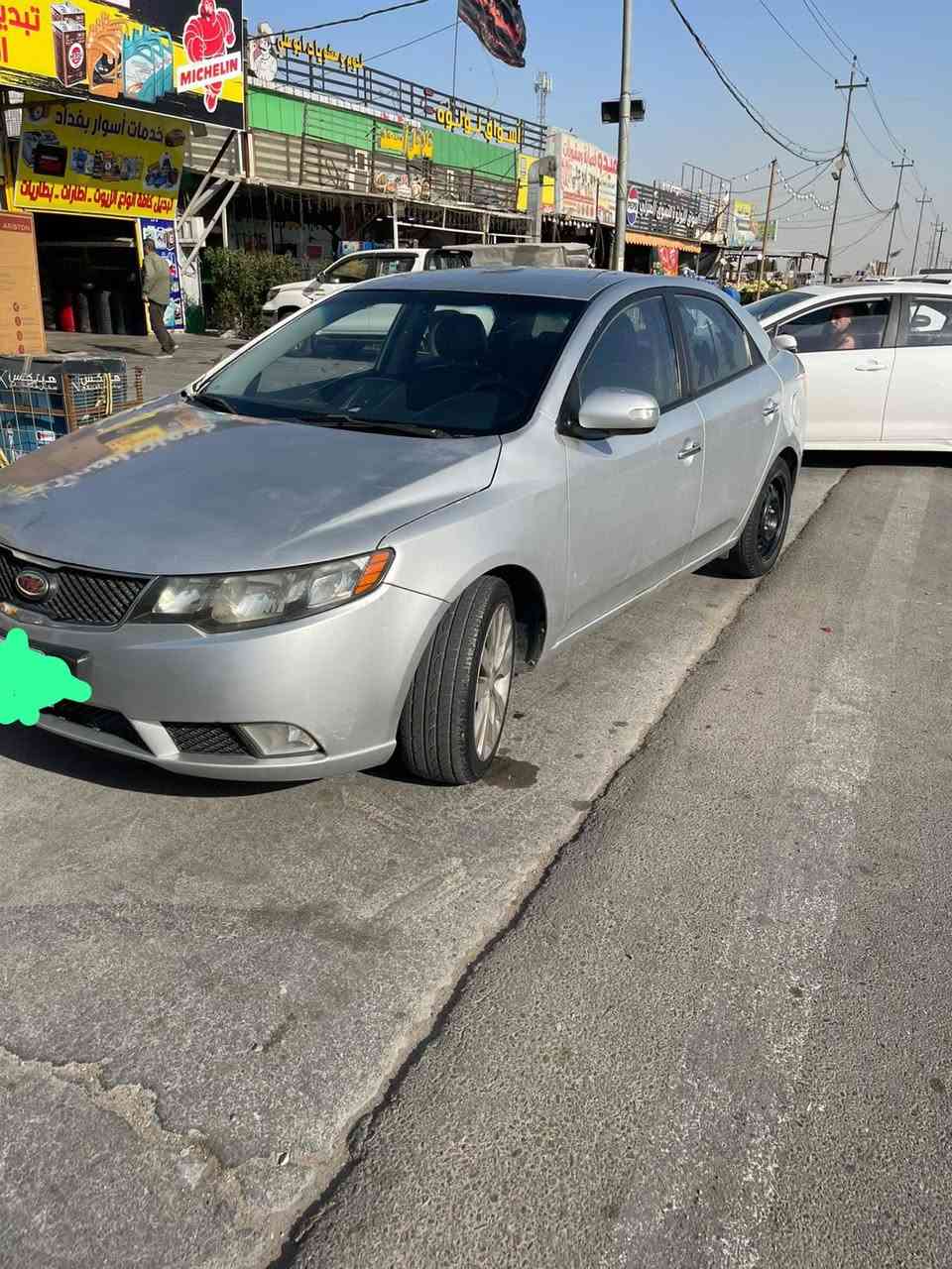 السلام عليكم للبيع سيراتو 2009 ادوات (گص) متوأم بغداد ارقام و سنوية فول مواصفات عدا الفتحة جاهزة عالاخير بصمة و شاشة و كشانة جلد و حساسات و شاشة ايباد گير محرك صدر تايرات تبريد تدفئة جاهزة من كل النواحي السعر ٤٧ و بيها مجال مكان السيارة صلاح الدين العلم 
استفسار اتصل خاص ما اجاوب ***********
