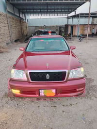 ملكه موديل ٢٠٠٢ عدله بسمي مداور ثاني يوم اصل كرستال محرك فيشه وبطل ٣٠٠...