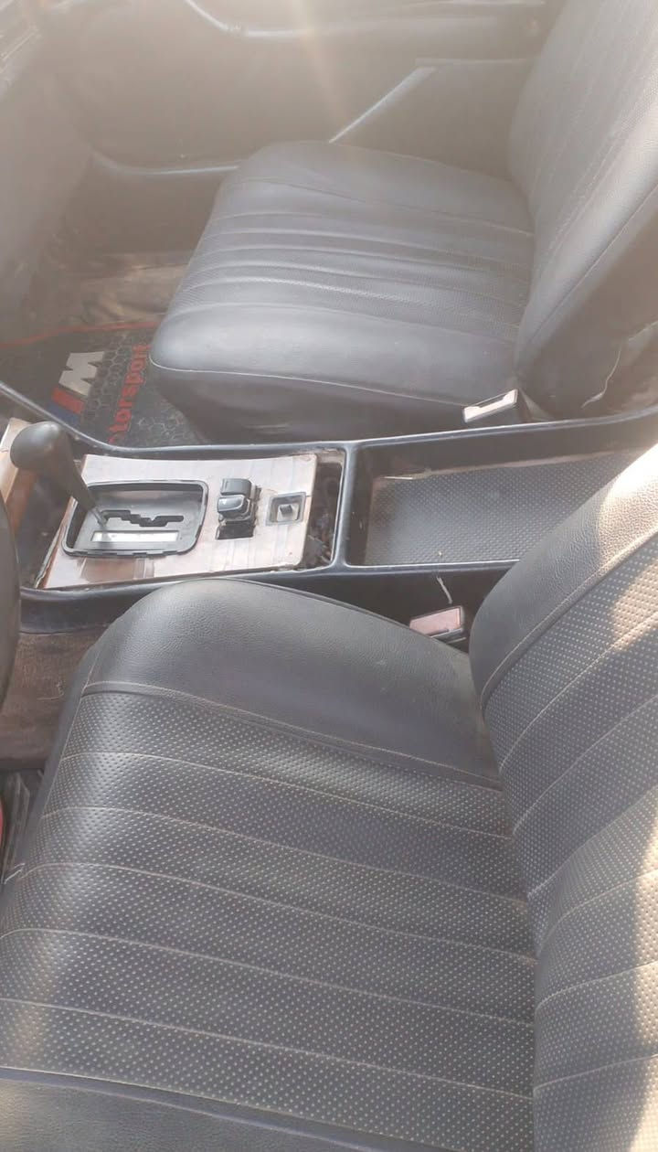 يالله. السعر ٢٥
موديل ٨٢
مكينه وكير فيفيتي كارتون
حداده ناعمه
تخم تاير جديد
كهربائيات شغاله
كفاله من اي ضربه
رقم بغداد مميز ٥٣٣٣١ صدامي
راعيه موجود حاضر لتحويل
تبريد مايشتغل
مسجل دمام
جام كهربائى
السعر ٢٥ وبيه مجال لشراي
ناصريه غراف واتساب ***********
