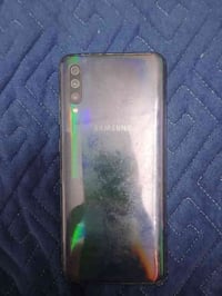 A70 ذاكره 128 شحن تايبسي سريع  جهاز كله شغال عده بصمه بسبب شاشا مبدله ...