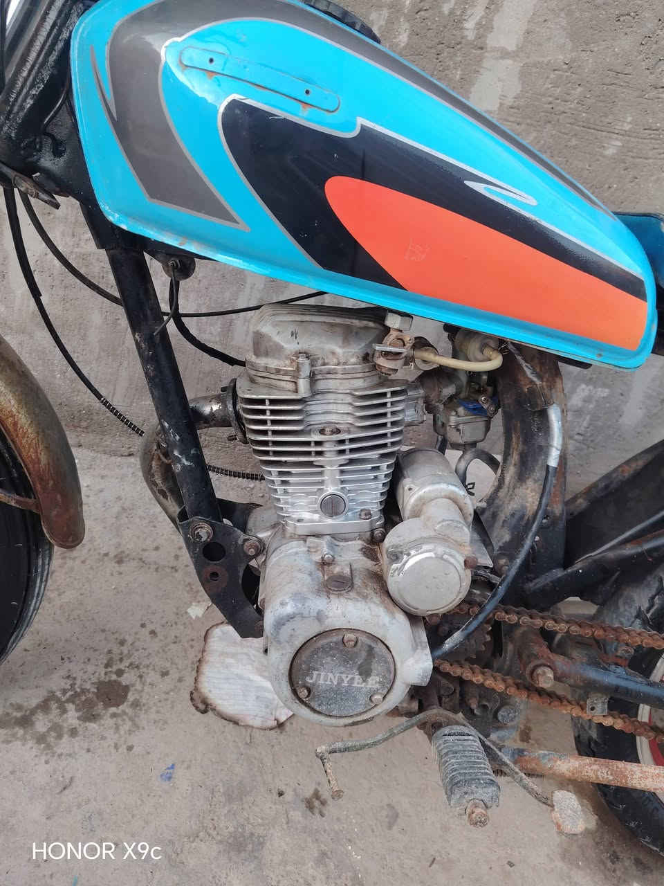 سلام عليكم دراجع ايراني مكينه امتي ار الدرحه كوم حديد 150قفلهه 
الشراي خابرني ***********
