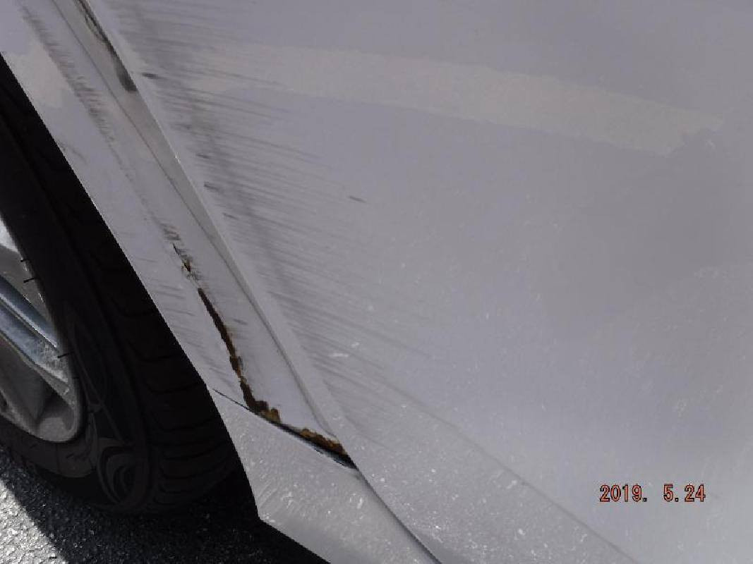 مكان السيارة الانبار الحبانيه
كامري موديل ٢٠١٧ 
مواصفات SE 
داخل لون أسود 
رقم سليمانيه 

صور الحادث بالمنشور
بجم كبس 

ايرباك ستيرن ودشبول سليم 
سيارة كلش نظيفة 
ماشي72الف
سعر178

***********
