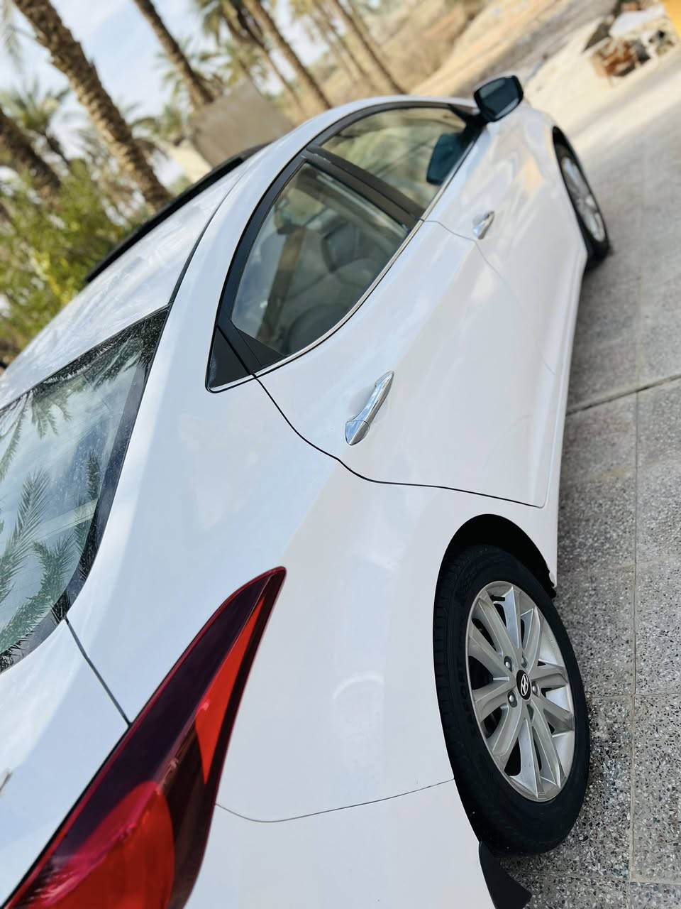 سلام عليكم من رخصة الادمن المحترم
النترا للبيع موديل 2016خليجي للبيع

رقم كربلاء الدولي بااسمي تحويل ثاني يوم 
السياره كفاله من التبديل والفتح فقط الي موضح بل المنشور
مكينه كير جديد 🆕 

مواصفات السياره 
اشاير بل المري 
شاشه چبيره
كامره 
فتحه 
محرك 1800دوش 

ملاحضه السياره جديده كلش للاستفسار اكثر 
***********
مكاني كربلاء
