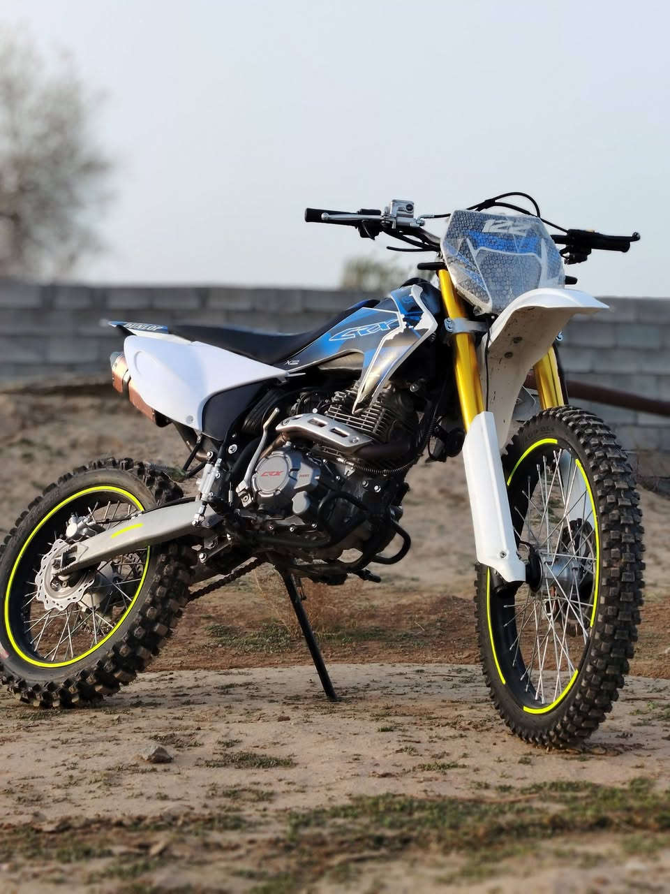 سلام عليكم  مرخصت الادمن دراجه قفاز 300cc CRX للبيع موديل 2024 دراجه مكفوله اي نقص مابيه منفيس بيه السعر 500، 1 مليون اونص بيه مجال رقم تعرفون *********** مراوس حسب القناعه
