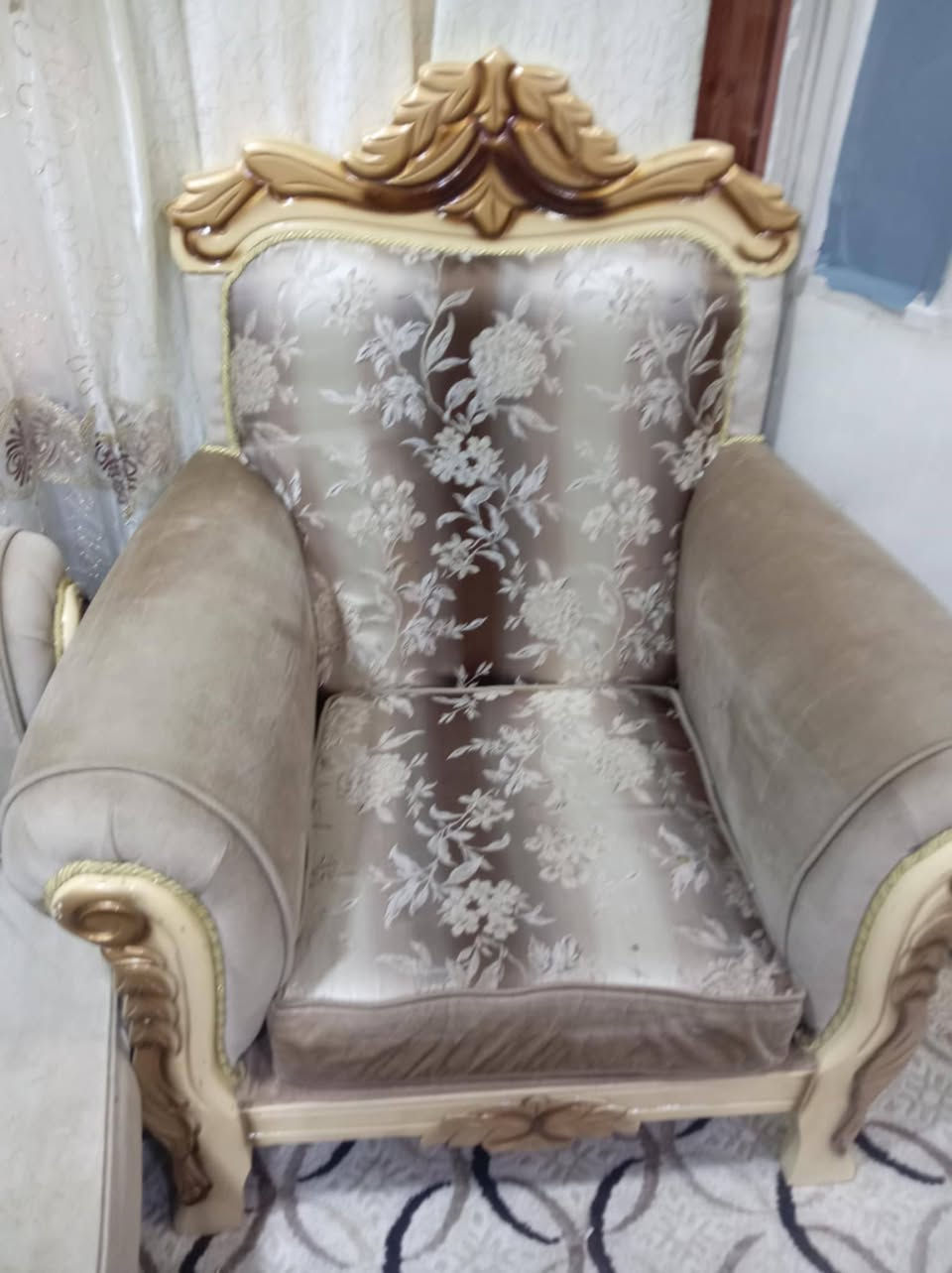 طخم ملكي للبيع جديد كدام العين للبيع السعر 470بي مجال بصيط***********واتس
