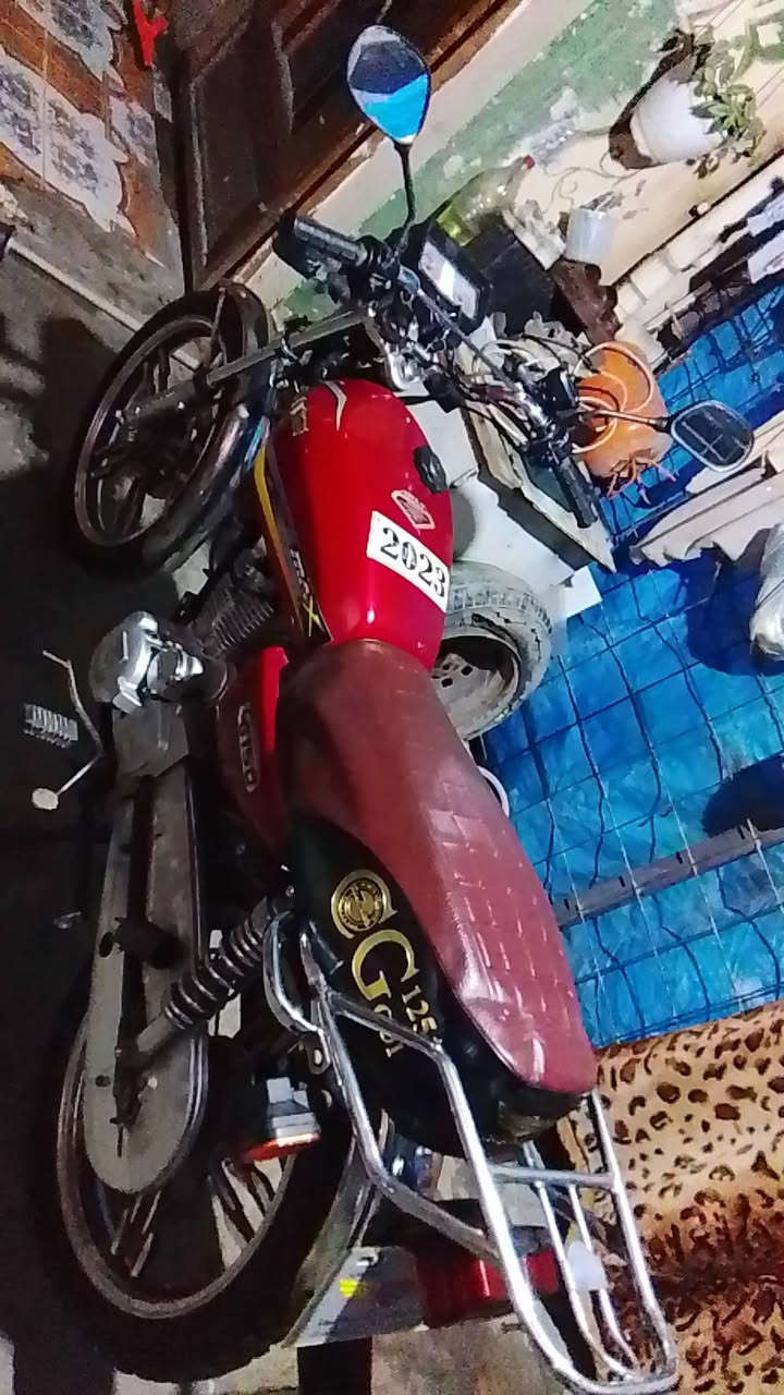 دراجه خمسه قير نوع سافين منفيس وياها كامل سعر 540 ***********موديل 23
