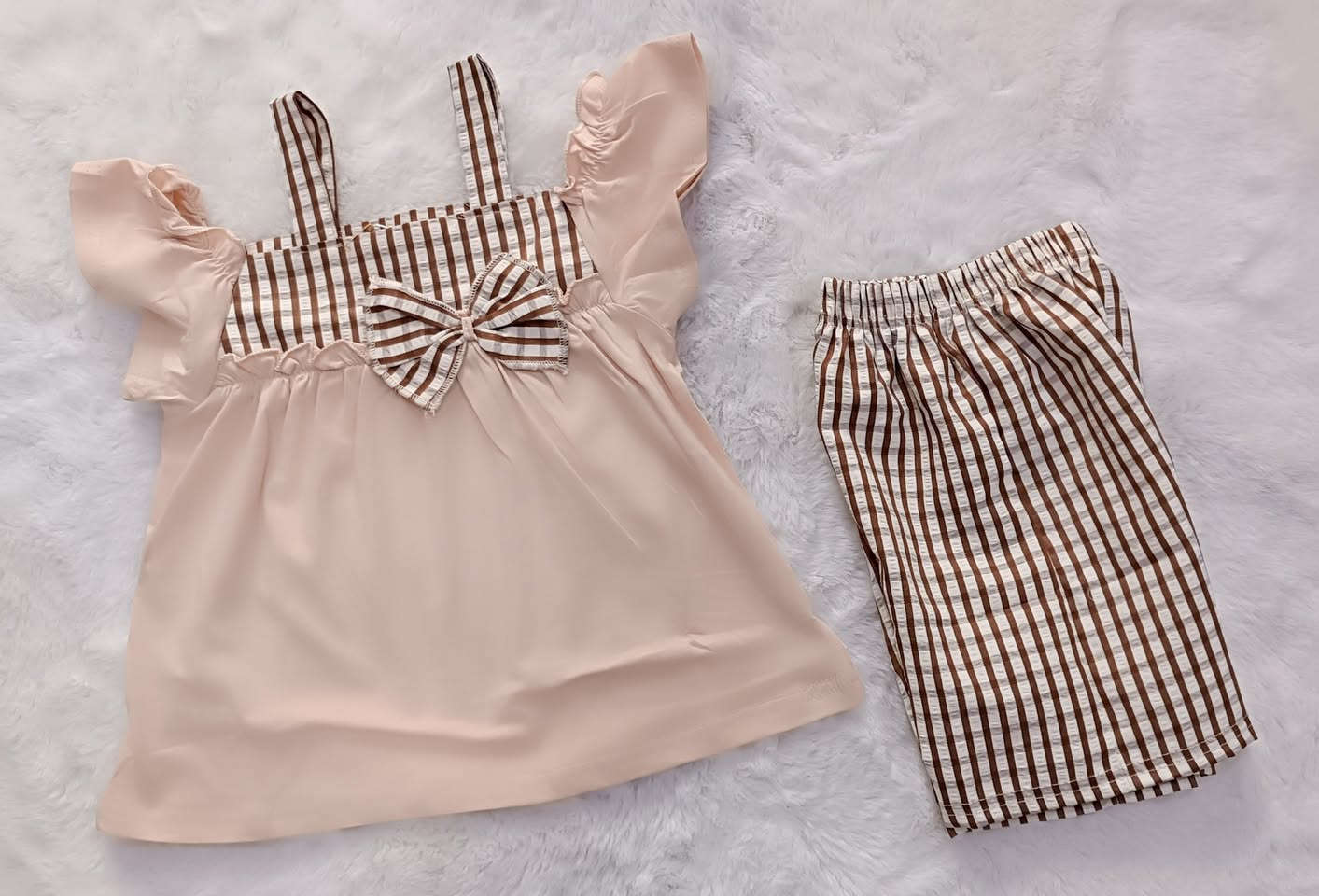 مع بدايه الموسم الصيفي عرض  تركسود ب 4000 تركسودات بناتي فول ليكرا يلبس من سنه الى ثلاث سنوات


**إذا كنت صاحب هذا الإعلان وتريد حذفه لأي سبب، رجاءا أرسل رسالة إلى الدعم الفني**