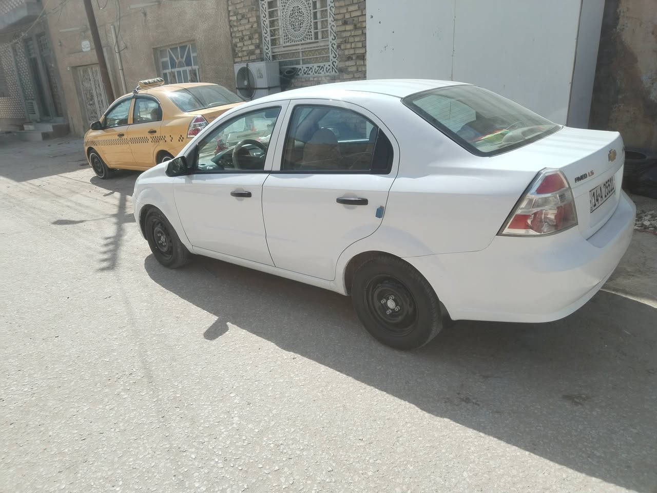 السلام عليكم افيو مديل 2010 رقم انكليزي السنوي 2030السياره كفاله من التبديل صبغ جاملغ السايق الكدام مكين وكير وحدادي وتخم تاير جدد والتبريد شغال رقم بصر امداور بلنجف  السعر 75 اوبيه مجال للشراي ***********
