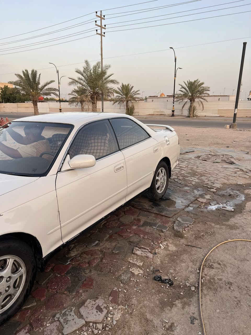 سلام عليكم للبيع مارك نفخ مديل 2000 سياره حلوه وجاهزه من كلشي حداديه اماميه خلفيه بلكرتون توني شادهن محرك 2500 ديلكو. سياره رقم بصره نكليزي سنويتها 30 حتى الهزه مامنتهيه تبريد ثلج السعر 55 مكان السياره سفوان رقم صاحب السياره ***********
