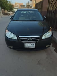 عندي النترا سوده 2007 سياره حلوه ونظيفه لمكينه جديدة الفين دوشمه جديدة...