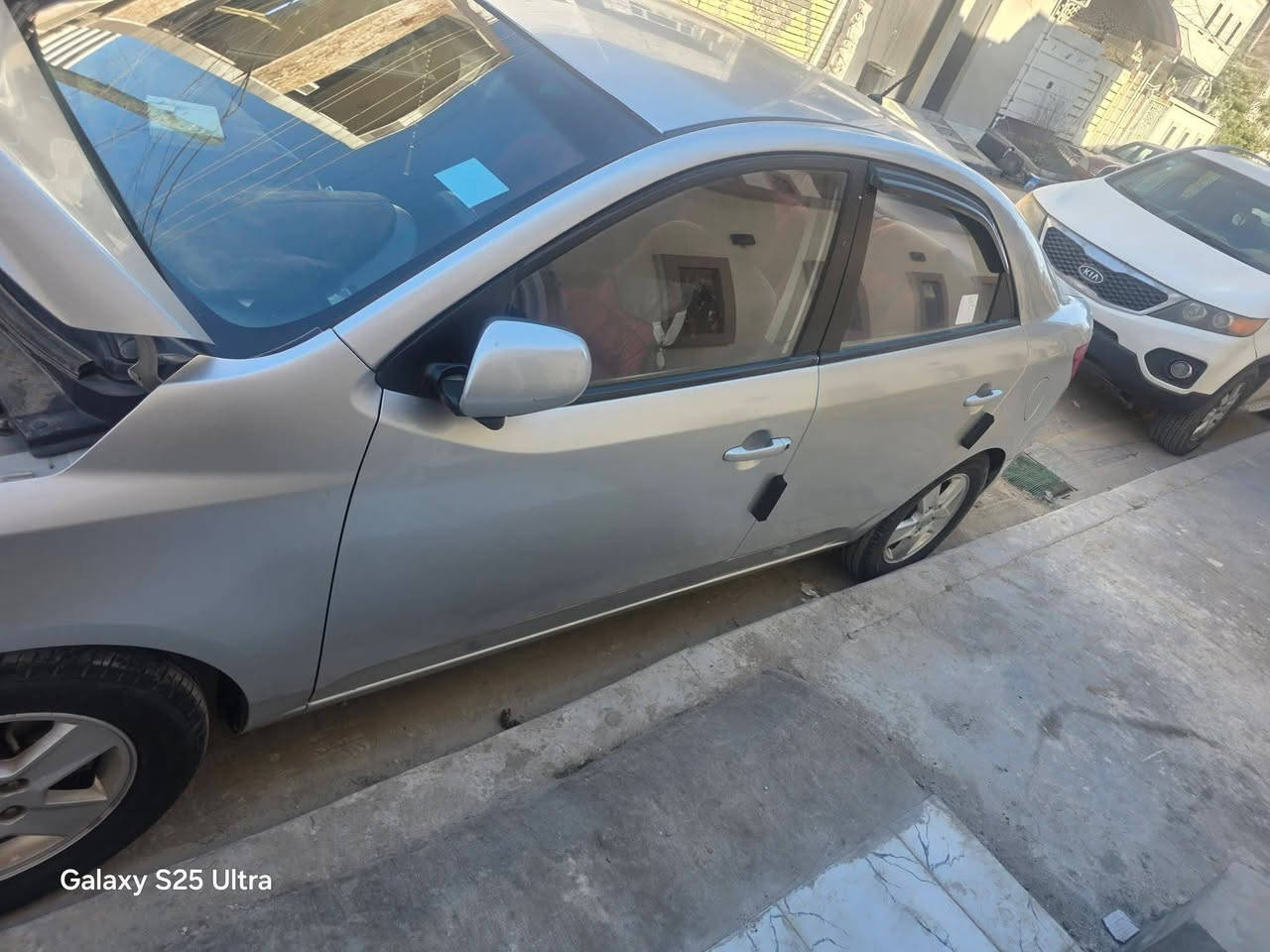 سيراتو خليجي ٢٠١٢  رقم بغداد للبيع سياره كل نقص مابيه كامله مابيه نقص لو برغي مكينه ما مفتوحه بلاديه موشيه  ١٤٩ كير وصدر وتخم تاير وتبريد ودفئه كهربائيات كله كامله بيهةصبغ قطعتين  جامبغ و باب خلف السايق  أثر شخط مو حادث شخط السياره مابيه أي حادث العنوان بغداد حي الجهاد مجاور مطار بغداد
 ***********
