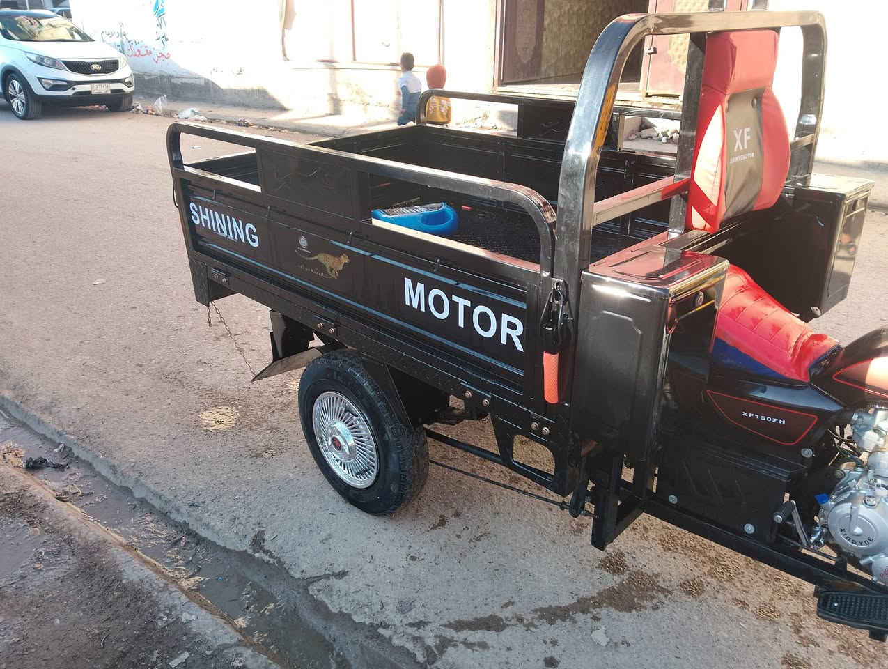 ستوته صقر ،24 مكينه 25 كامله من كلشي ما بيه ولا عيب (تكمه) مكاني بغداد المعامل سعرهه مليونين و 200 وبيه مجال. رقمي ***********
