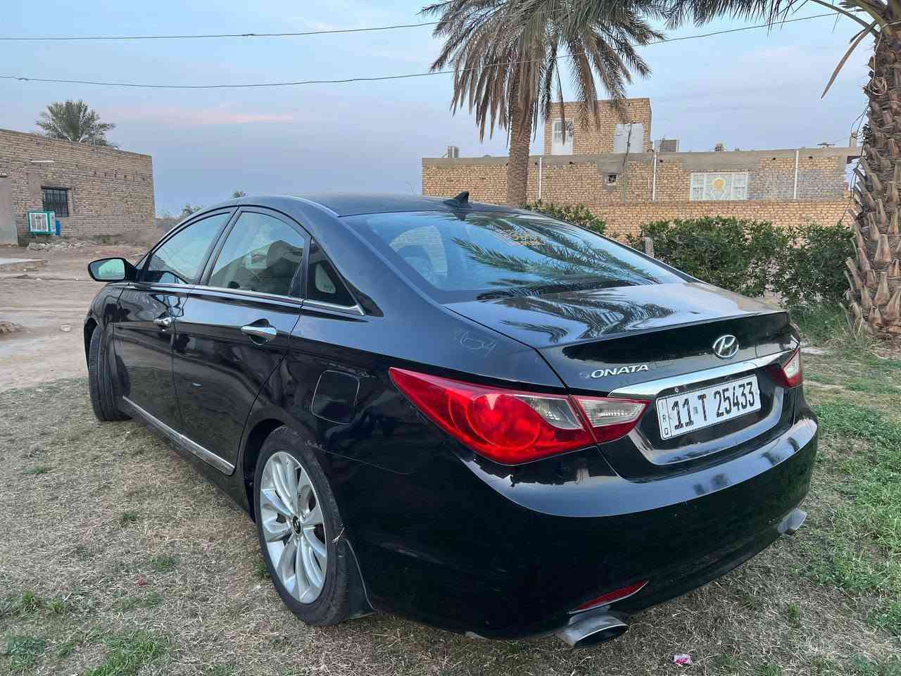 السلام عليكم
من بعد اذن الادمن المحترم 
سوناتا للبيع موديل 12 وارد امريكي فول مواصفات رقمها بغداد دولي بأسمي شخصيا هزه جديده سياره 
حادثها موضح بالصور وسونار باسمي جديد 
مواصفات الفول معروفه 
سياره مكينه كير تبريد ثلج تخم تاير جدد حتا السبير باتري جديد حداديه لايت زنون عليها ادامه كامله ولا كلوب مشتعل بدشبول
عبوه فيت بمب اضافيه سبير كامله
سياره مال جناي متعوب عليه وعلى ايدي ترايك وين متريد مكينه 2.4 لابخار لاتنقيص لادوانز شرطط  
هاي كل تفاصيل السياره تعجبك شراي اتصل تشوفهه غاليه الله يرزقك بالاحسن منهه /// واسط طريق كوت حي 
السعر 95
***********
***********
