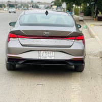 النترا 2021 ماشيه 68 الف رقم بغداد  تحكمات  حساسات  توقف ذاتي  السيارة...