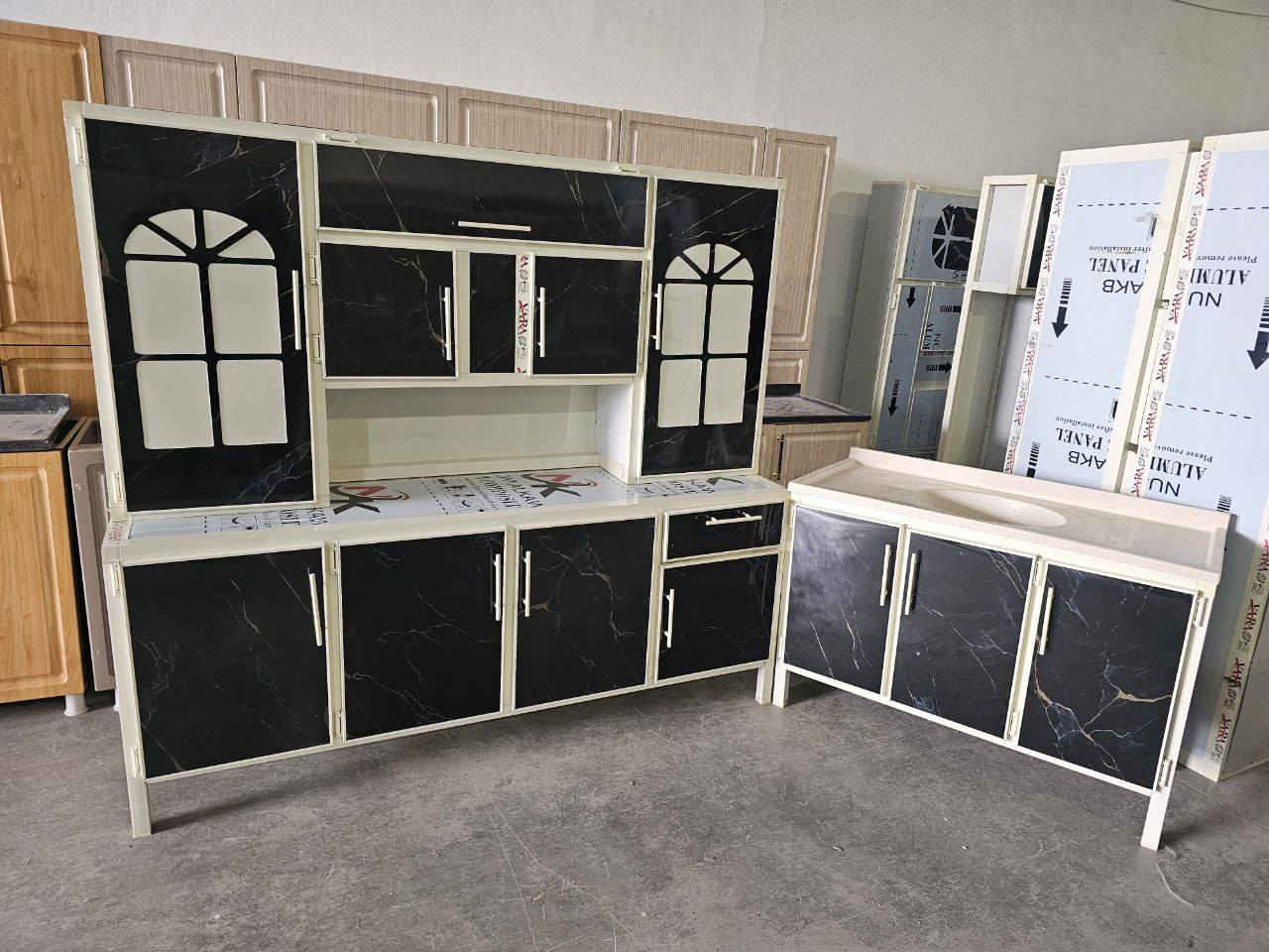 ما عليك بس  احجز والطلب يوصل لباب بيتك 🤗🌹🤗..
كاونتر ارضي وملحق مترين  مع  سنك متر و20 مرمر
💥 (المنيوم سوكي)💥

كاونتر مترين ارضي وملحق مع سنك متر و٢٠ مرمر . 

♥️♥️السعر 265 / الف♥️♥️

التوصيل🚚🚚
التوصيل 🚚🚚
بغداد داخل  مجاني

15 /اطراف  بغداد 

15//رمادي +فلوجه + كربلاء +بابل

25// مركز واسط  
50//أطراف واسط
25 /الديوانيه +النجف
35//ديالى
35/ السماوه+  الناصريه+  العماره + البصره

🔴🔴🔴🔴🔴🔴🔴🔴🔴🔴🔴


**إذا كنت صاحب هذا الإعلان وتريد حذفه لأي سبب، رجاءا أرسل رسالة إلى الدعم الفني**