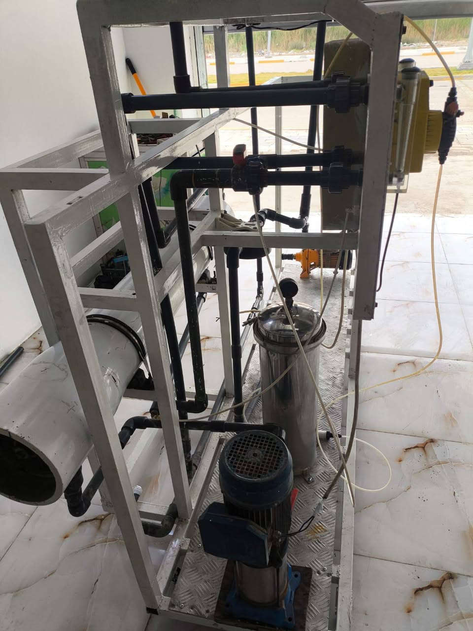 سلام عليكم 
مكلفة بالنشر محطة ارو للبيع 
ام المتر 
املاح أقل من 15
بسعر مناسب 
وللعلم يوجد نقل وتنصيب حسب الاتفاق 
للاستفسار اكثر 
***********
