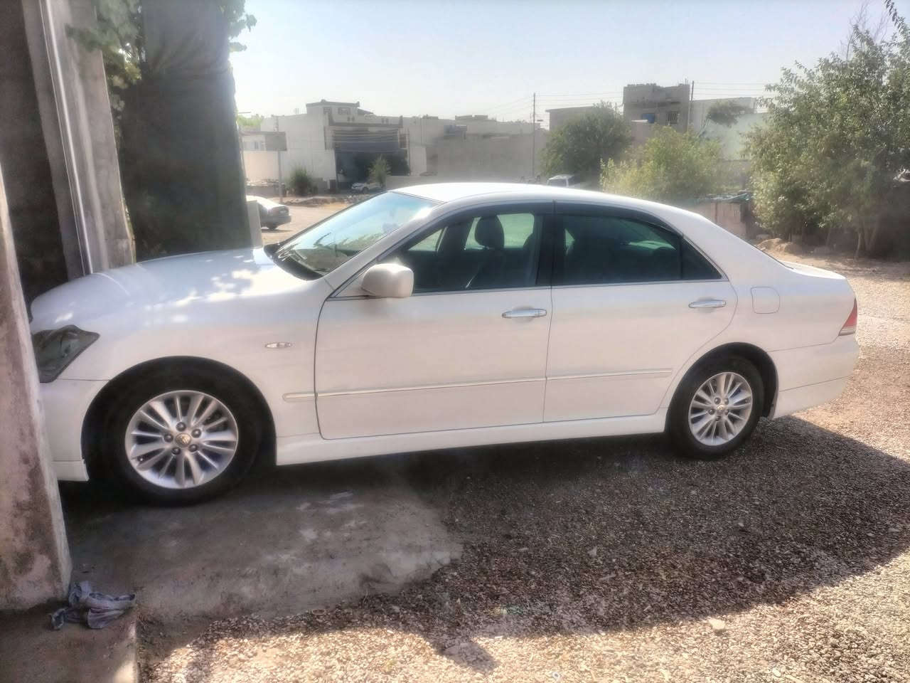 سەرەتابەناوی خواگەورە
شاهینەی موس 2004ویچ
سەیارەکەنمونەیەلەجوانی
180گیڕومەکینە بچوک مەرخوب
تازە ڕۆنوهایدرۆلیکی گۆڕاوە 
سەیارە یەک دینارمەسروفی تیانیە 
بەس شوێن موسەکانی بۆیاخە و نیودەرگای دووای سایەق یەک تۆزە سۆنەرەکەشم داناوە 
ســـــــحری  55 $گەڵا تۆزێک مەجال 
***********
