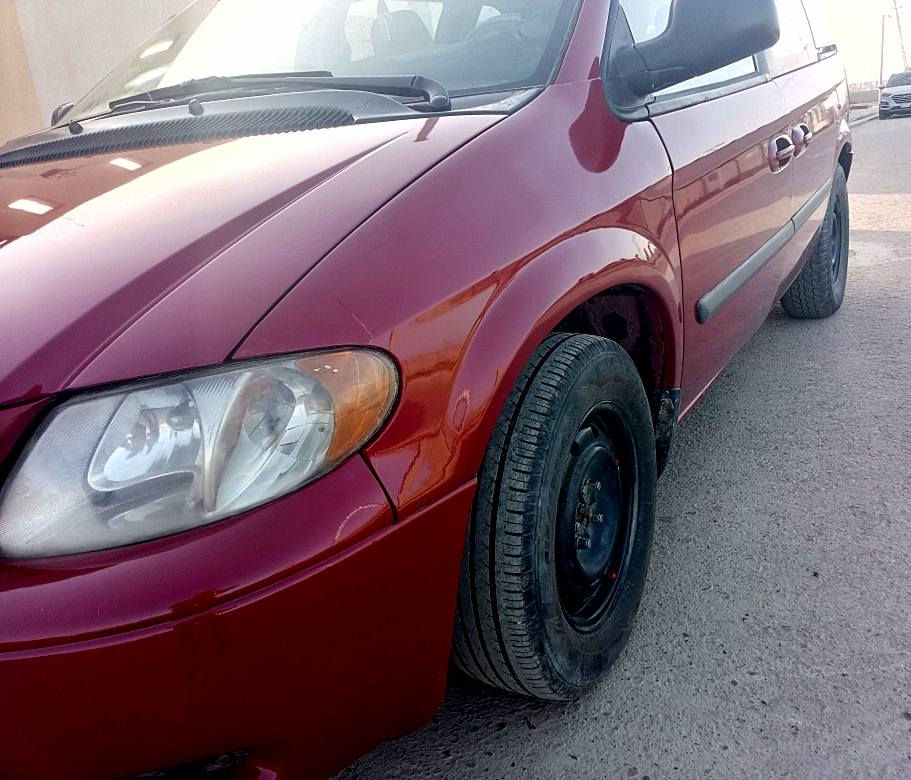 دوج كرفان 2007 رقم بغداد  مكينة 6. سلندر حجم 3300. جديدة وجاهزة من كلشي كروز سرعة حساسات خلفي تبريد تدفئة فول تخم تاير جميع الكهربائيات شغال تراي يخبل ماشية 170 صبغ حزام جمالية فقط ومصوره قبل الرش باسمي شرط التحويل السعر 80.  وبيه مجال للاتصال ***********  والشراي يتصل المكان بغداد الدورة أو المعالف
