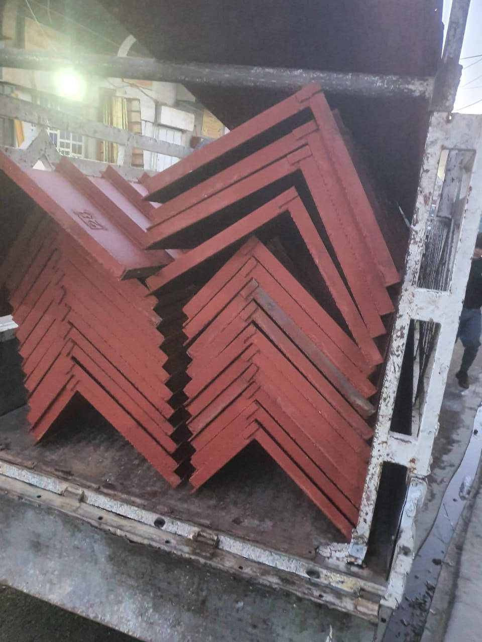 مكتب نجم عبد شطب                          بيع وشراء وتأجير كافه معدات البناء والشركات والمجمعات السكنية 

جكات قالب متوفر من 1متر إلى 6متر  والجكات العفريت 
السكلات البناء 🫡والسكلات التركيه 🫡والسكلات الكابلوك 
والفخات العاديه والفخات الرباعيه والبولطات 
والدنك الصب متوفر جميع القياسات من 3مترالى 4متر

والشطر الصب والقالب البتلو 

متوفر جميع القياسات  ويوجد خدمه توصيل كافة المحافظات 
***********
***********
***********
***********
***********
