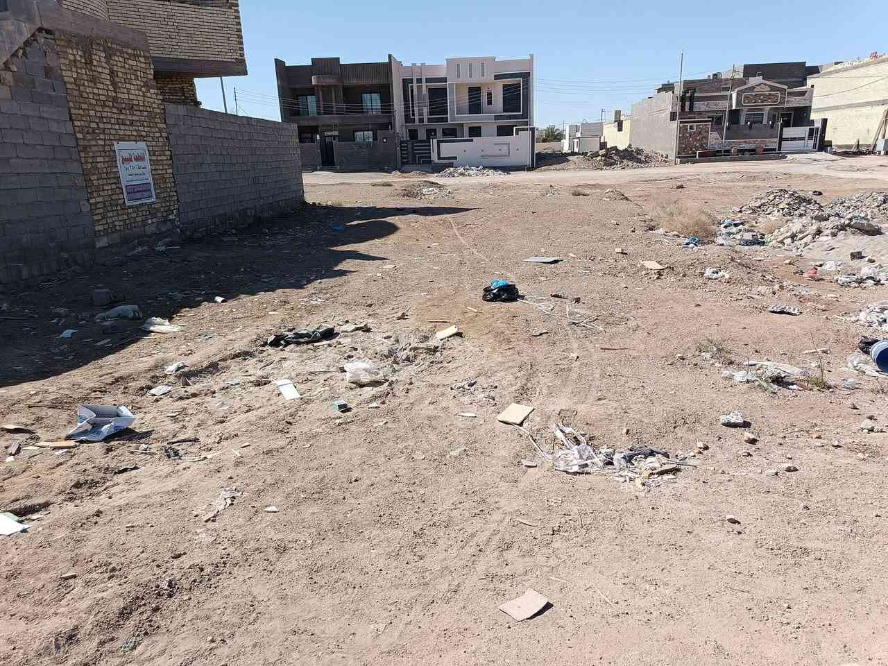 ‏قطعتين أرض متجاورة طابو صرف مميزة للبيع بسعر مناسب وجاهزة للبناء ، مساحة كل قطعة 125م +125م خدمات كهرباء وماء وتبليط، الفلوجة، مجاور مجمع البورديني وقرب مجمع الجنائن، للتواصل خاص أو ***********
