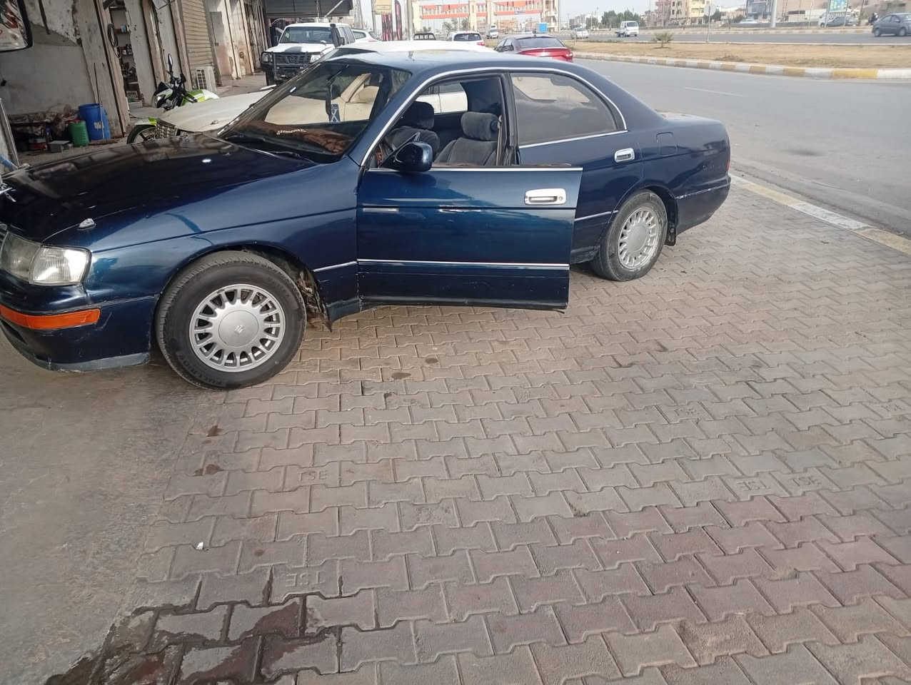 السلام عليكم سياره بطه موديل 1994مكفوله من الكص السياره جاهزه من كلشي نعومه فول السعر 45وبيه مجال بسيط لاستفسار على الرقم ***********
