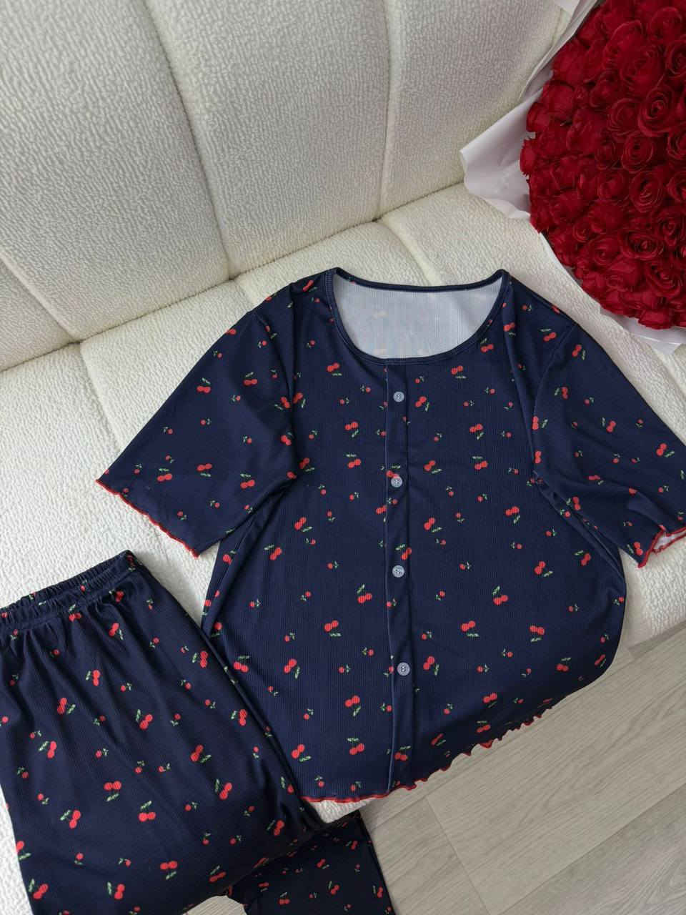 رجع تكرر  بجامة مشطب 
قياسات L/xL/xxL
سعر الدرزن ب 90,000


**إذا كنت صاحب هذا الإعلان وتريد حذفه لأي سبب، رجاءا أرسل رسالة إلى الدعم الفني**