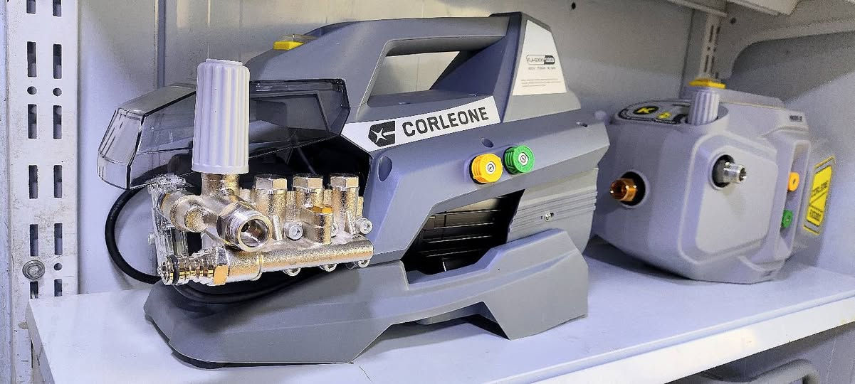 متوفر مضخات شركة (CORLEONE)
مضخة G300✅
150MAX BAR✅
1600W✅
9L/MN✅
220V✅
توصيل مجاني لجميع المحافضات
العنوان البصرة ام قصر شارع 1 
رقم التواصل (***********)(***********)
