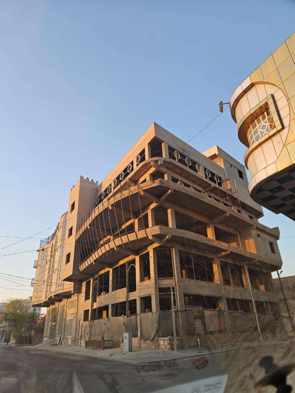 بنايه حي النفط تجاريه ركن مقابل مطعم ثابت قرب مطعم باقلاء سيد حسين الاشبال مساحه 377 تصلح مجمع طبي مستشفى سعر عرصه المتر 4 مليون وبي مجال التواصل ***********
