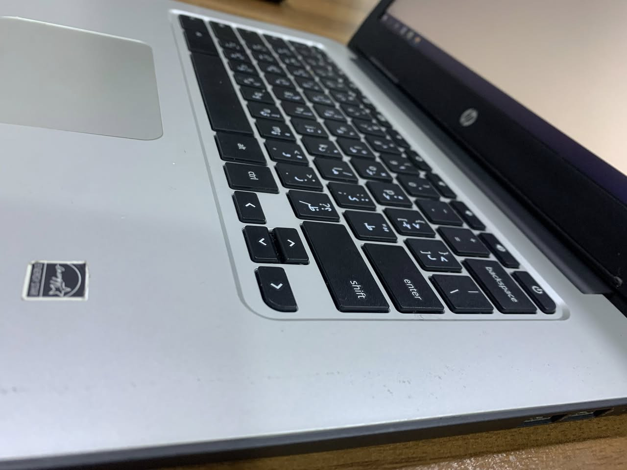 لابتوب Hp 
شاشة حجم 14 
لطلاب الاعدادي والجامعة 
خيفة الوزن سهلة الاستخدام
Ssd 160 كيكا 
حقيبة وماوس مجانا 
عربي انكليزي تصفح دراسة يوتيوب 
بطارية 5 ساعات 
سعر 120 الف والتوصيل مجانا


**إذا كنت صاحب هذا الإعلان وتريد حذفه لأي سبب، رجاءا أرسل رسالة إلى الدعم الفني**