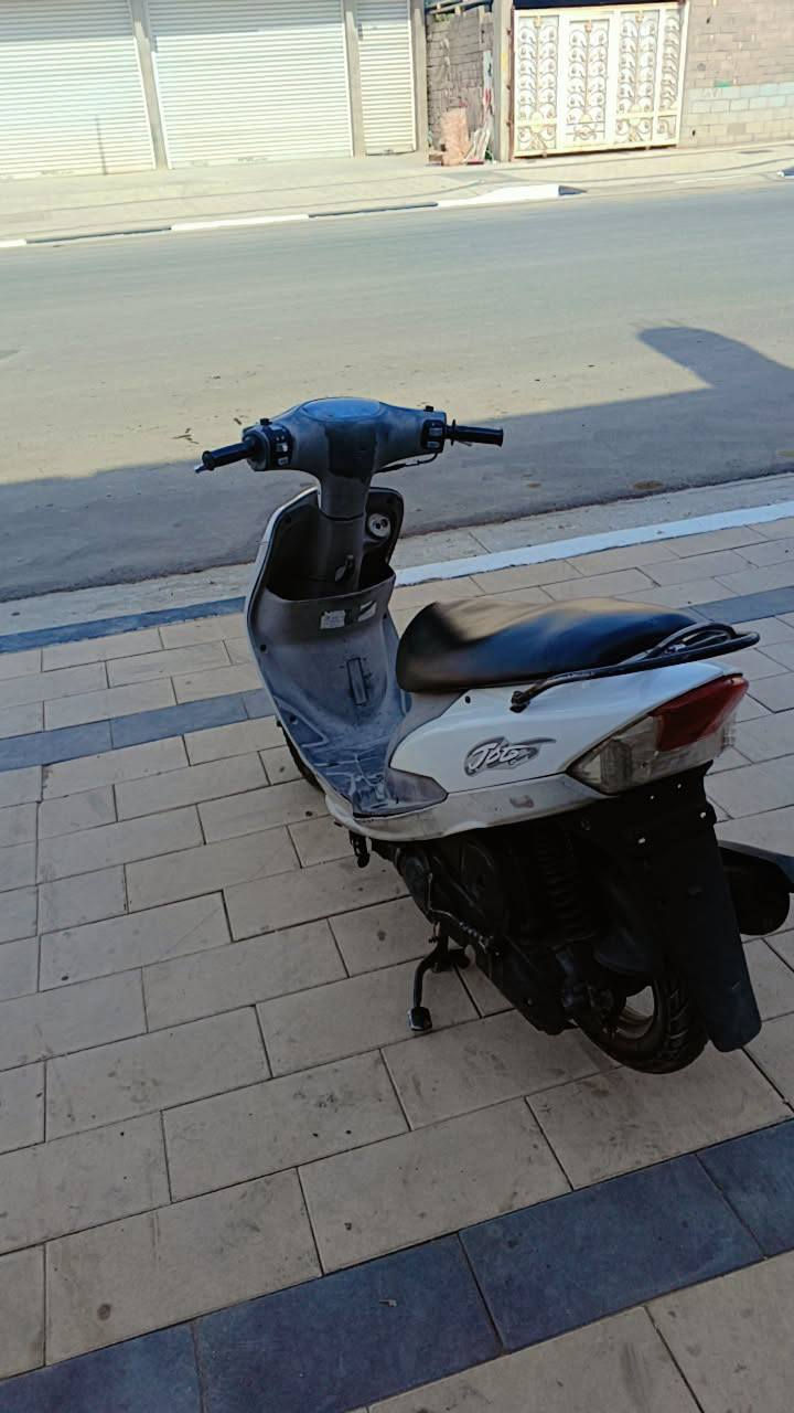 يا الله 
سلام عليكم ماكس قجمه للبيع الدراجه خير من الله مكينه كفاله عامه جيب مصلح وافحص كلشي شغال بيه ا
قضاء الصادق بني منصور 

***********
